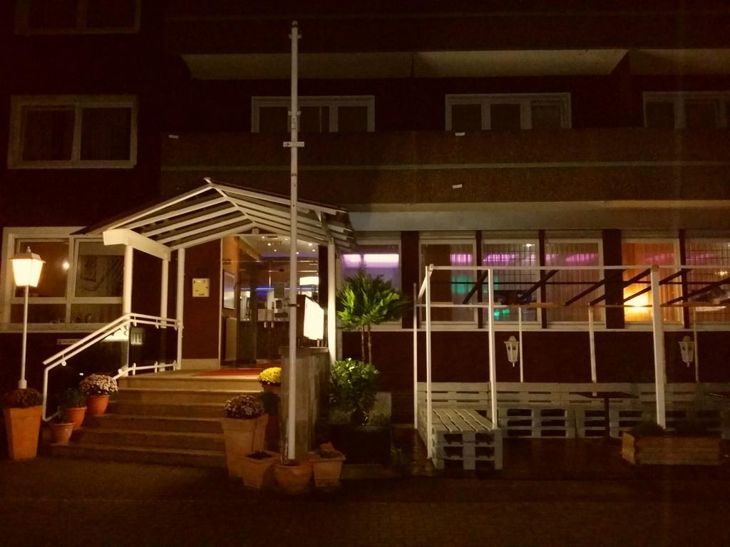 Abant Hotel Frankfurt Obertshausen Exterior foto